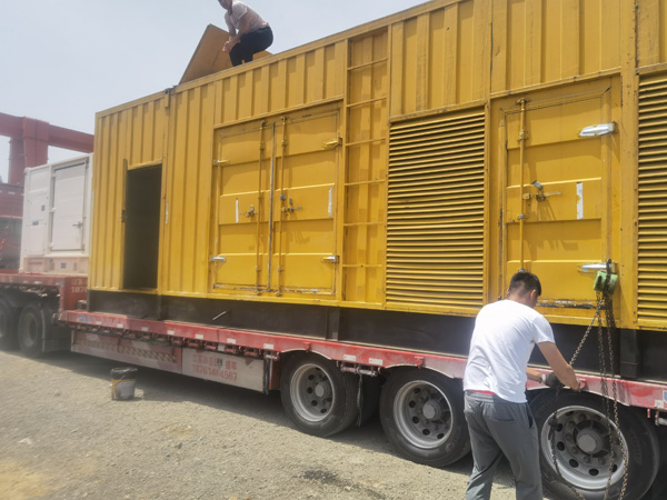 临淄除了负载情况和发动机维护，还有哪些因素会影响 200kw 柴油发电机的油耗？